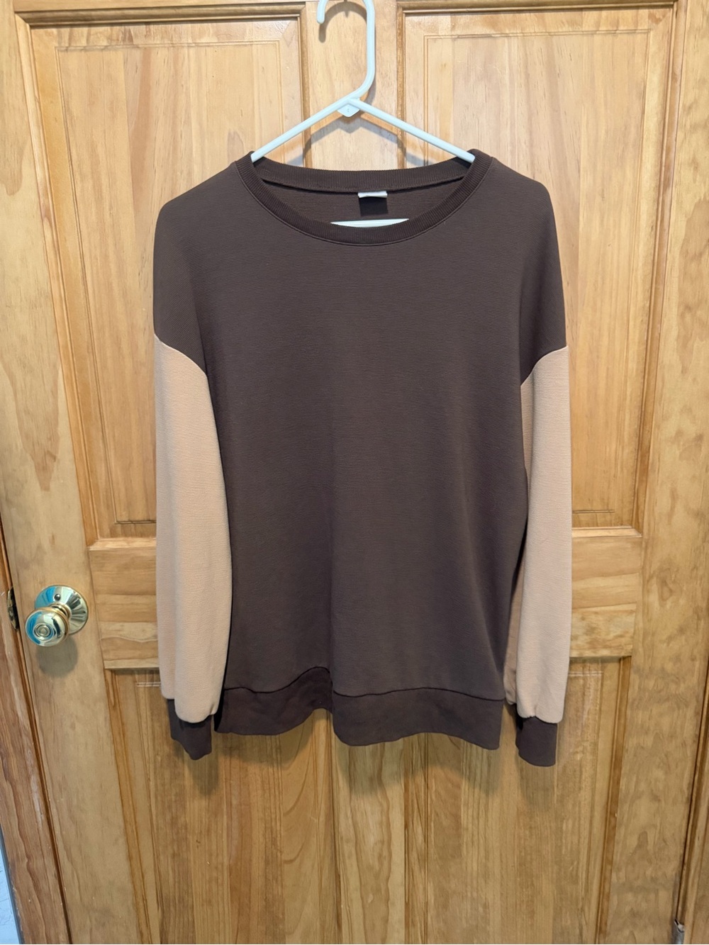 WIHOLL Brown Beige Colorblock Crewneck Sweatshirt Women’s Size M